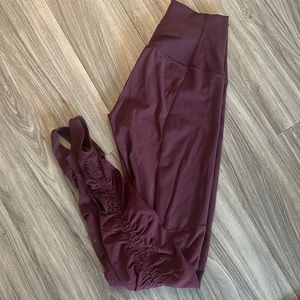 Lululemon stirrup legging